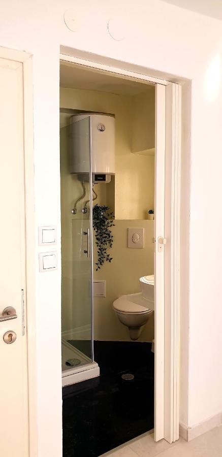 Apartments And Room Vela Senj  Luaran gambar